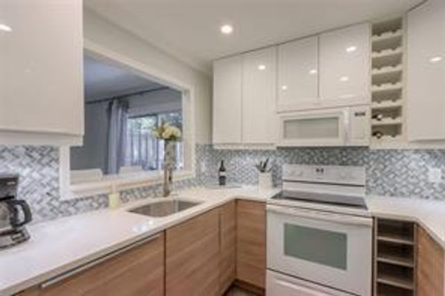 1 Arpege Way NE, Atlanta, GA 30327