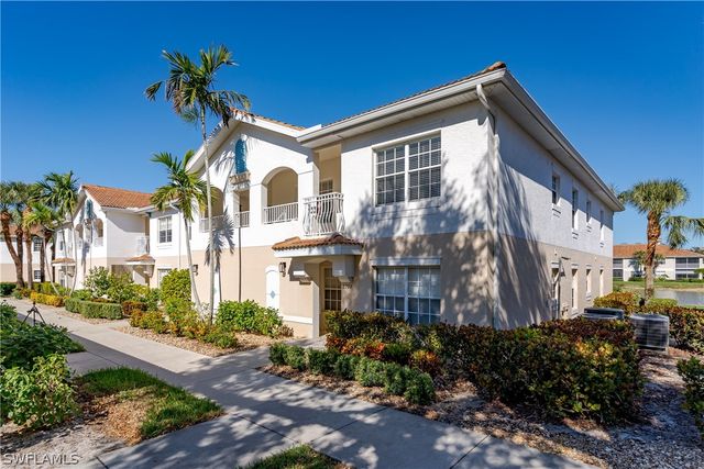 3035 Horizon LN 2208, Naples, FL 34109