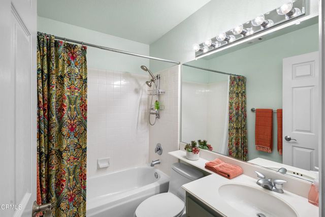 836 Vista Arriago, Camarillo, CA 93012