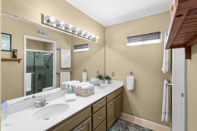 836 Vista Arriago, Camarillo, CA 93012