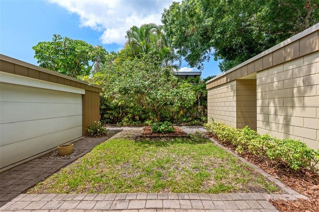 4304 N RIVER VIEW AVENUE, Tampa, FL 33607