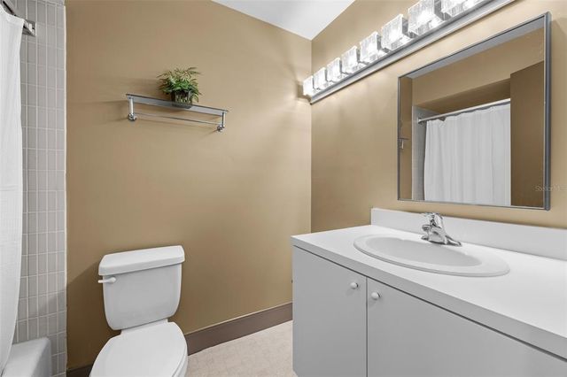 4304 N RIVER VIEW AVENUE, Tampa, FL 33607