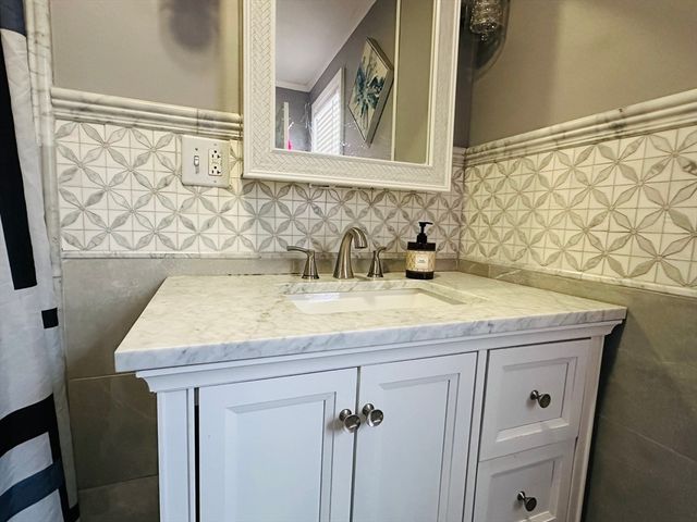 182 Marsden St., Springfield, MA 01109