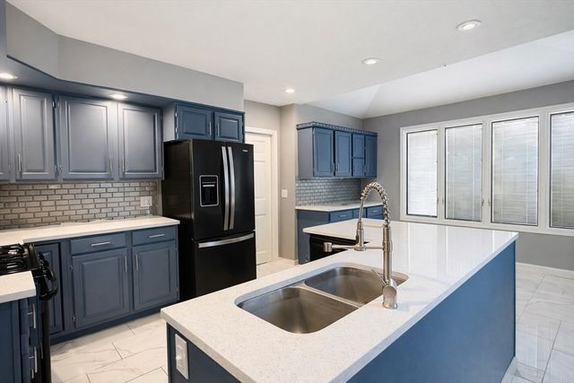 182 Marsden St., Springfield, MA 01109