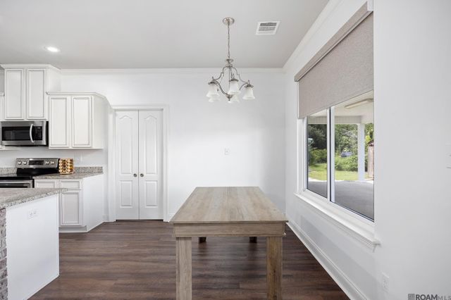 11486 Tannis Rd, St Amant, LA 70774