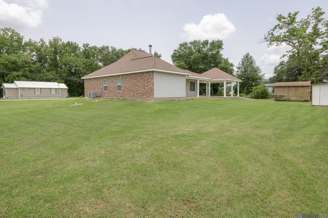 11486 Tannis Rd, St Amant, LA 70774