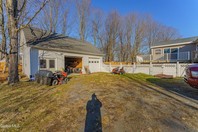 10 Spring Valley Lane, Cambridge, NY 12816