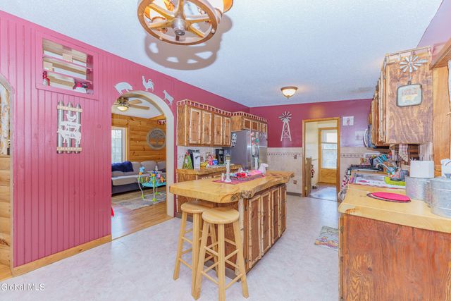 10 Spring Valley Lane, Cambridge, NY 12816