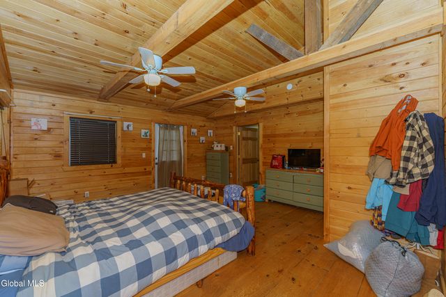 10 Spring Valley Lane, Cambridge, NY 12816