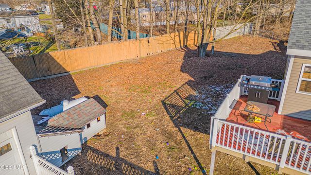 10 Spring Valley Lane, Cambridge, NY 12816