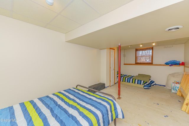 10 Spring Valley Lane, Cambridge, NY 12816