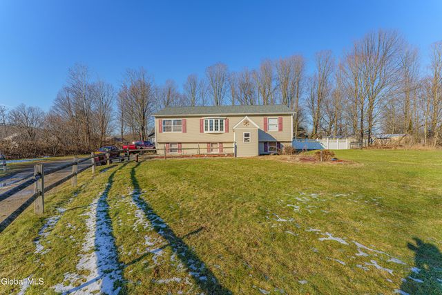 10 Spring Valley Lane, Cambridge, NY 12816