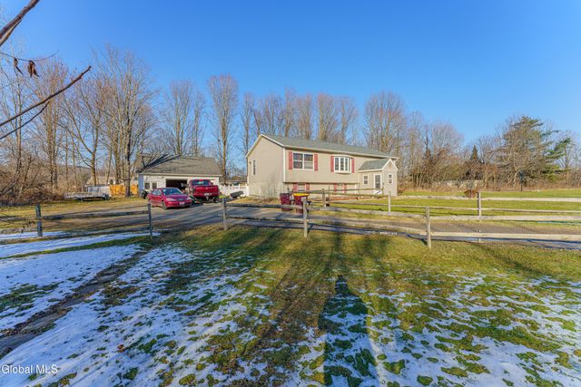 10 Spring Valley Lane, Cambridge, NY 12816