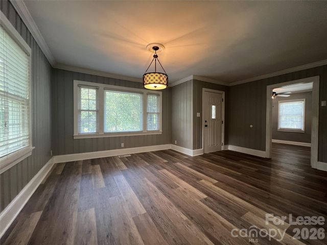 614 N Rhyne Street, Gastonia, NC 28054