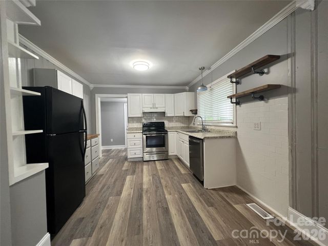 614 N Rhyne Street, Gastonia, NC 28054