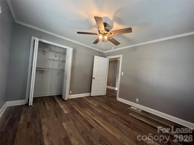 614 N Rhyne Street, Gastonia, NC 28054