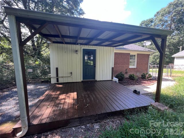 614 N Rhyne Street, Gastonia, NC 28054