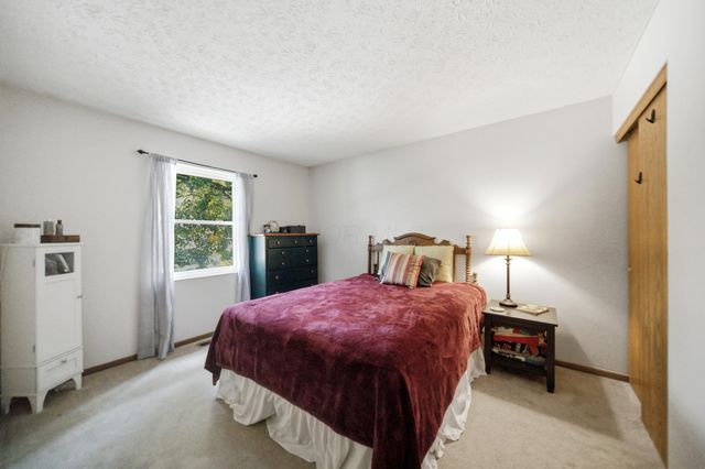 7893 Leaview Drive, Columbus, OH 43235