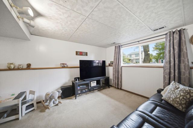 7893 Leaview Drive, Columbus, OH 43235