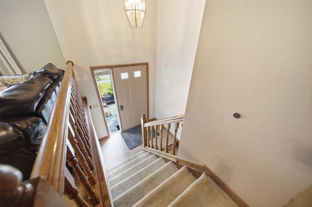 7893 Leaview Drive, Columbus, OH 43235
