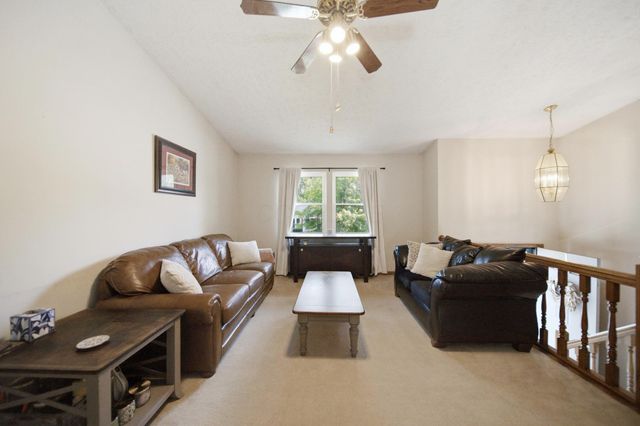 7893 Leaview Drive, Columbus, OH 43235