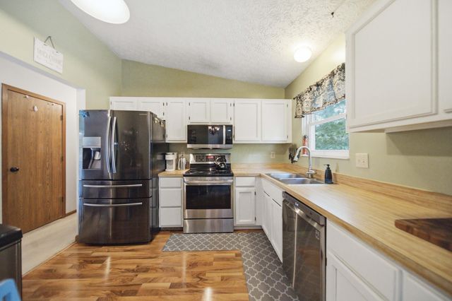 7893 Leaview Drive, Columbus, OH 43235