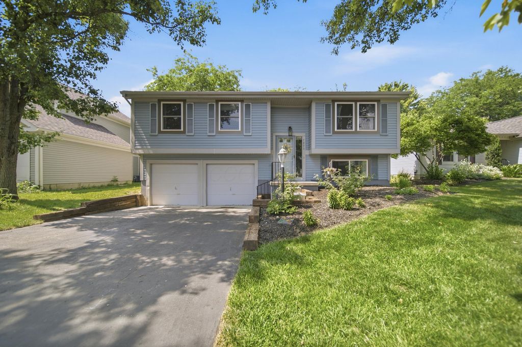 7893 Leaview Drive, Columbus, OH 43235