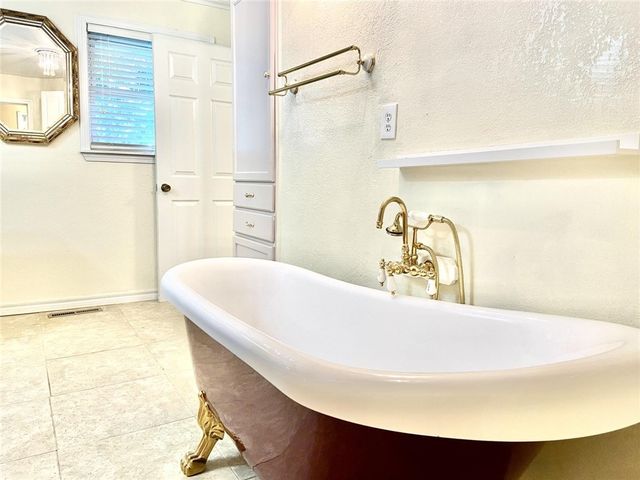 7 Evesham Lane, Bella Vista, AR 72714