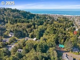 Ocean St, Tillamook, OR 97141