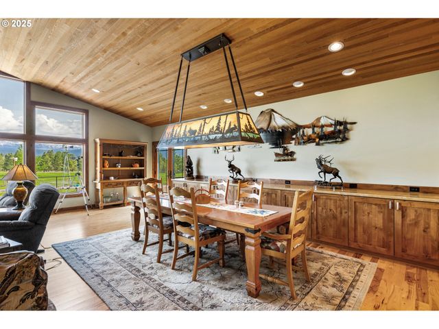 60 JENNINGS Rd, Trout Lake, WA 98650