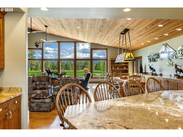 60 JENNINGS Rd, Trout Lake, WA 98650