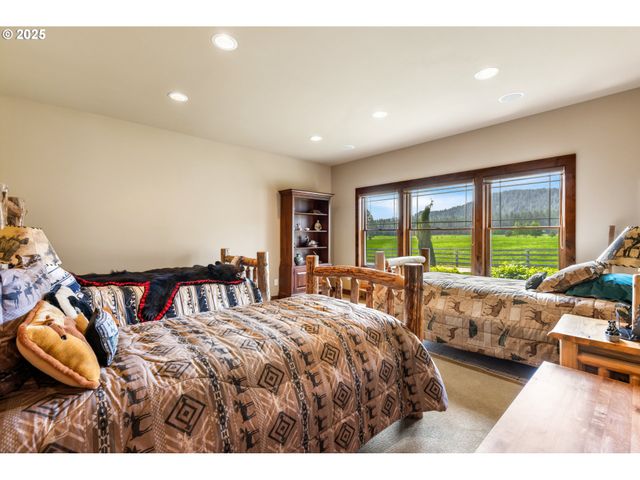 60 JENNINGS Rd, Trout Lake, WA 98650