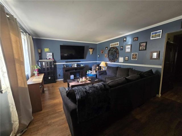 511 E Clinton Street, Clinton, MO 64735