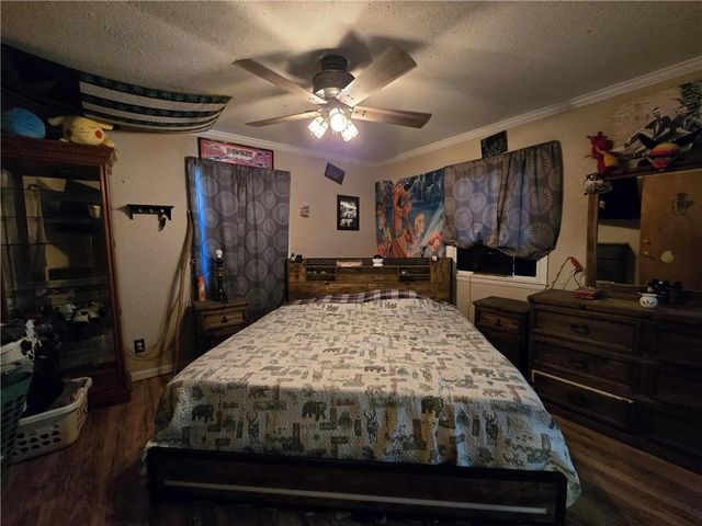 511 E Clinton Street, Clinton, MO 64735