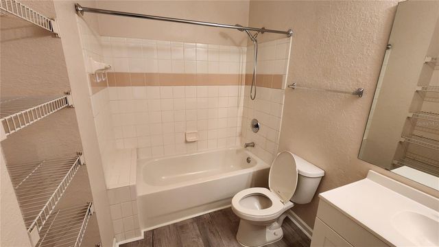 17101 CARRINGTON PARK DRIVE 421, Tampa, FL 33647