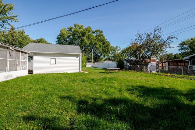 1073 SUBURBAN DRIVE, De Pere, WI 54115