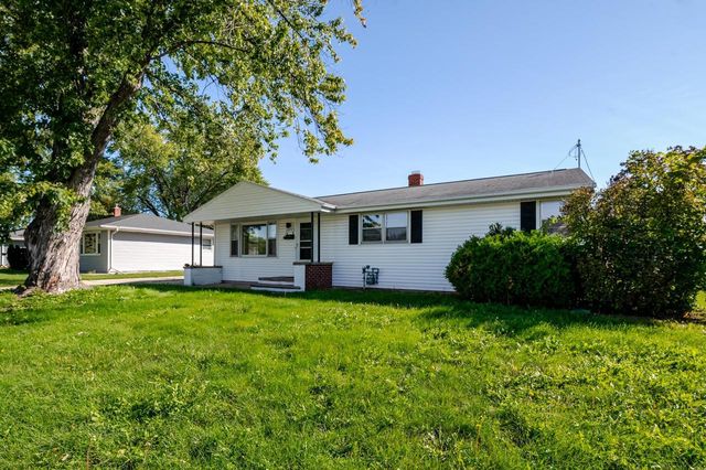 1073 SUBURBAN DRIVE, De Pere, WI 54115