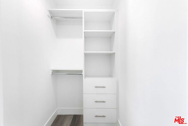 1255 N Gower Street, Los Angeles, CA 90038