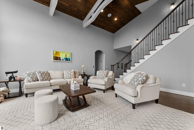 4344 Buteo Drive, Traverse City, MI 49684