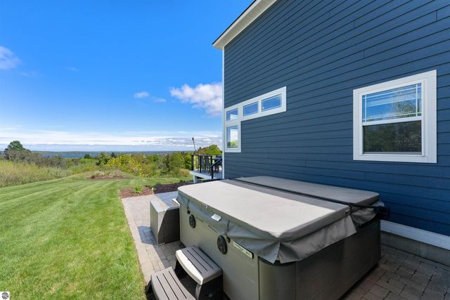 4344 Buteo Drive, Traverse City, MI 49684