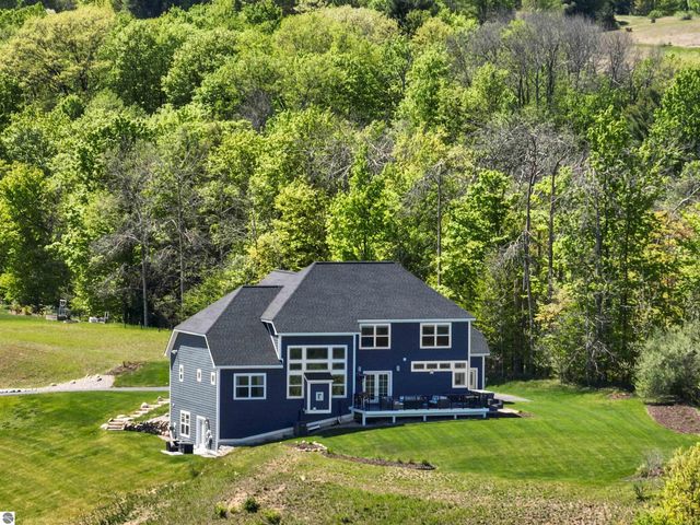 4344 Buteo Drive, Traverse City, MI 49684