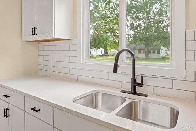 5025 Lodge Street, Saginaw, MI 48601