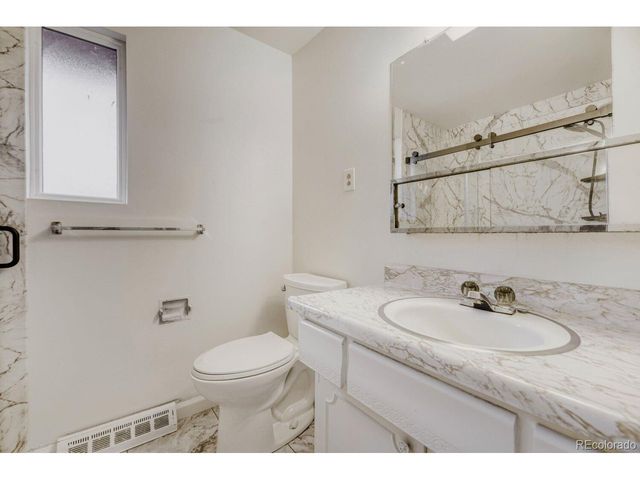 6130 W Mississippi Ave, Lakewood, CO 80226