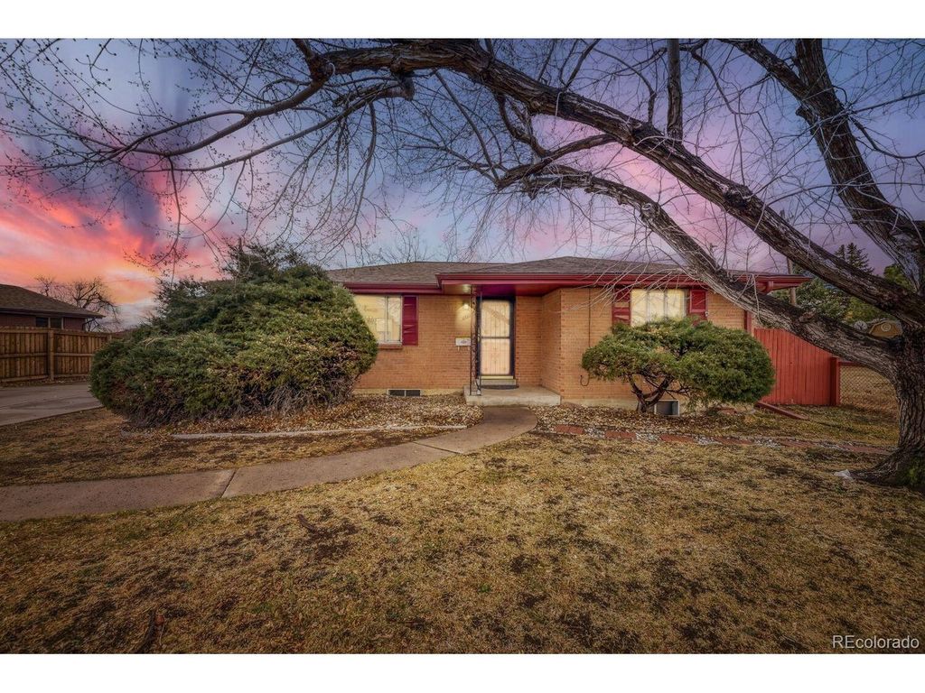 6130 W Mississippi Ave, Lakewood, CO 80226