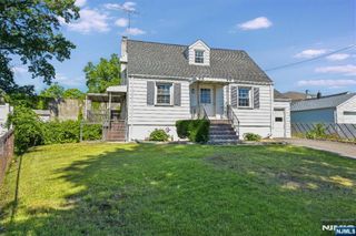 43 Urma Place, Saddle Brook, NJ 07663