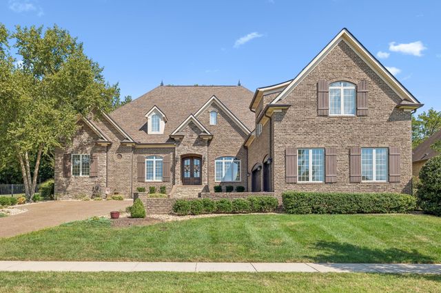 215 Higginson Pl, S, Gallatin, TN 37066