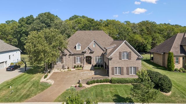 215 Higginson Pl, S, Gallatin, TN 37066