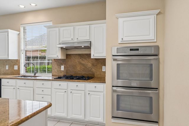 6909 Twin Ponds Drive, Plano, TX 75074
