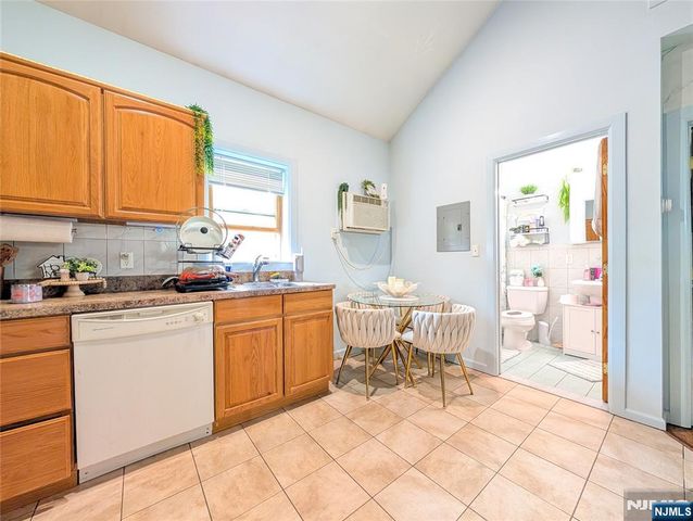 80 Schuyler Avenue 5, Kearny, NJ 07032