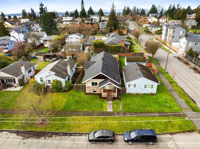 7755 29th Avenue NW, Seattle, WA 98117
